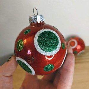 Vintage Red/Green Sparkly Ornaments Set of 2